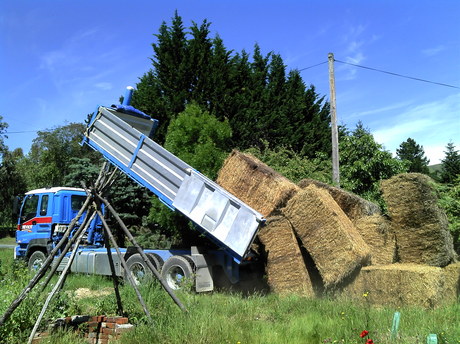 Straw delivery